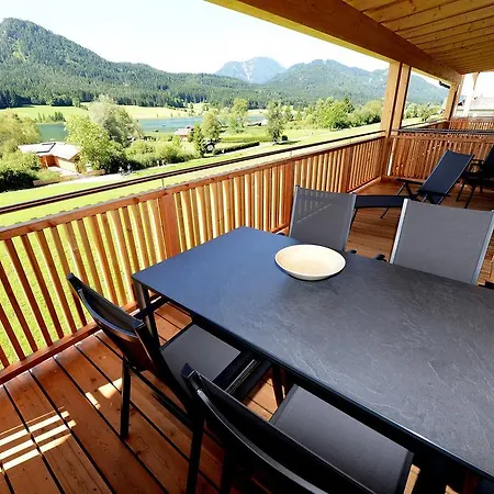 Premium Am Weißensee Apartment